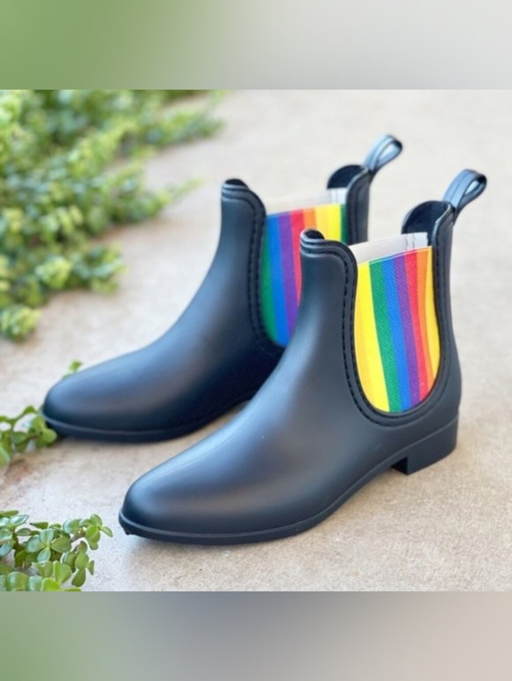 Y2K Catherine Malandrino Black Rain Chelsea Boots & Rainbow Elastic Panels/S:38